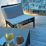Casa Liberta Spacious White Scandidesign