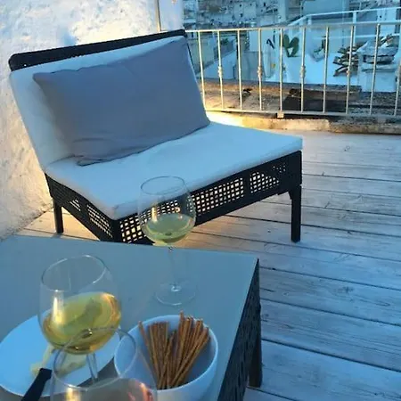 Casa Liberta Spacious White Scandidesign