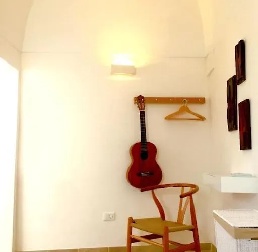 Casa Liberta Spacious White Scandidesign * 오스투니